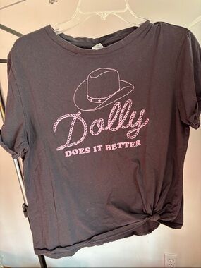 Dolly Does It Better Graphic Tee - Black with Pink Print